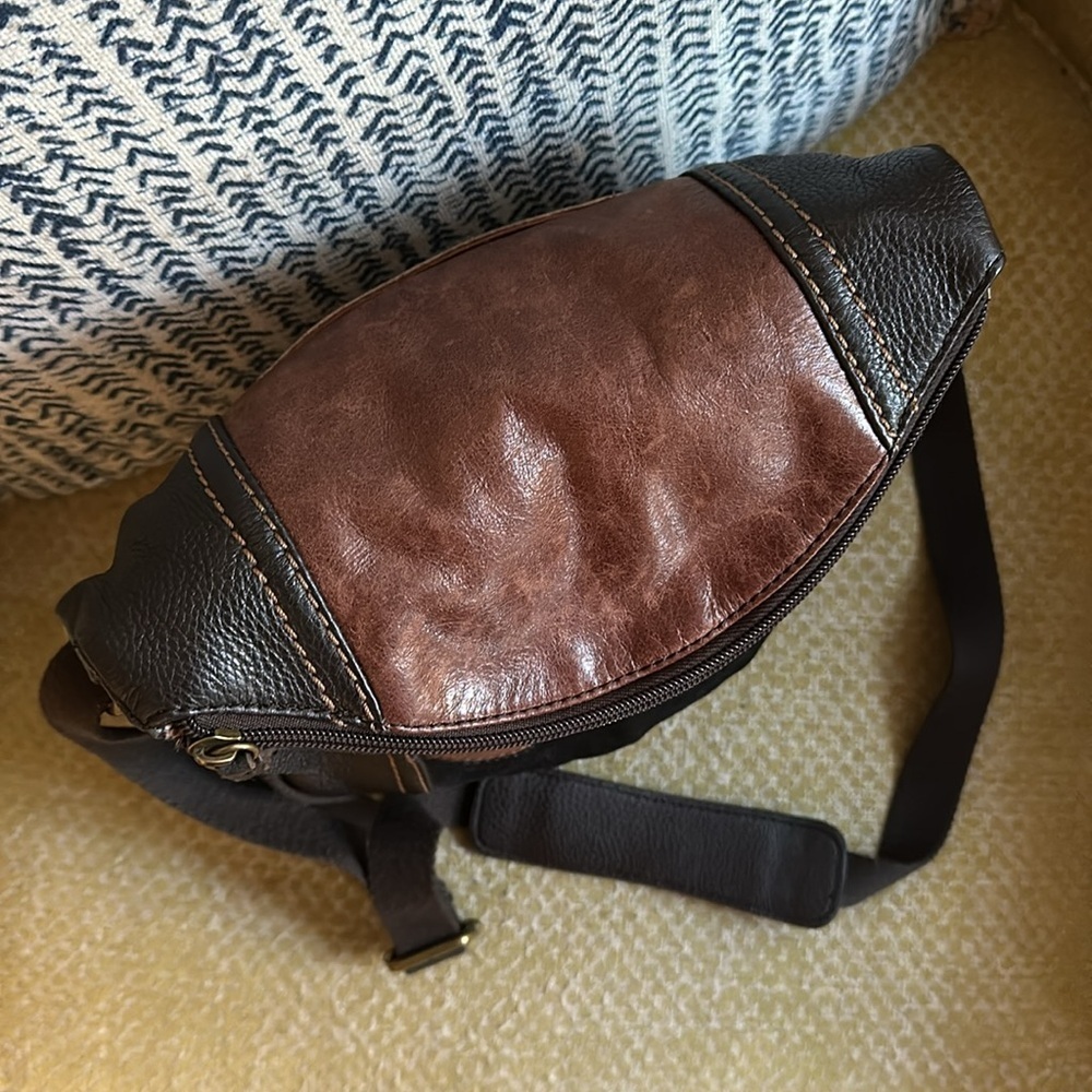 The Sak Indio Leather Patchwork Crossbody Bag - Black/Brown/Metallic Copper - Picture 4 of 15
